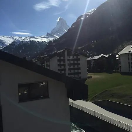 Haus Pirata Apartment Zermatt Exterior photo